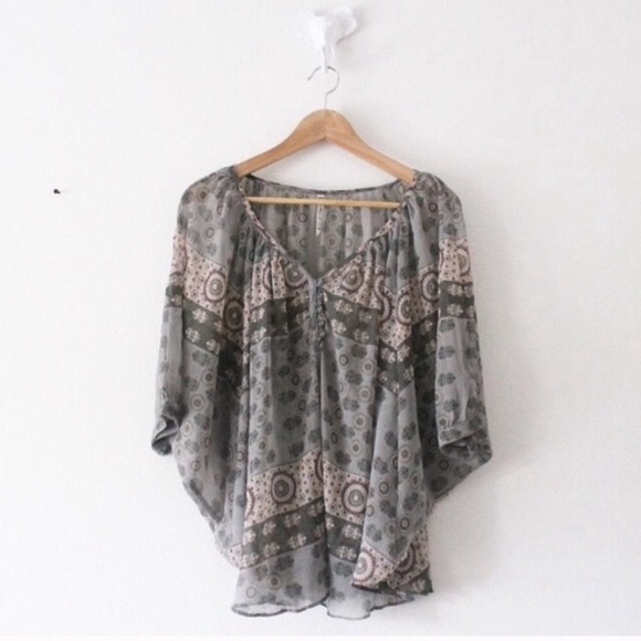 Willow & Clay Tops - WILLOW & CLAY Bat Wing Blouse Top